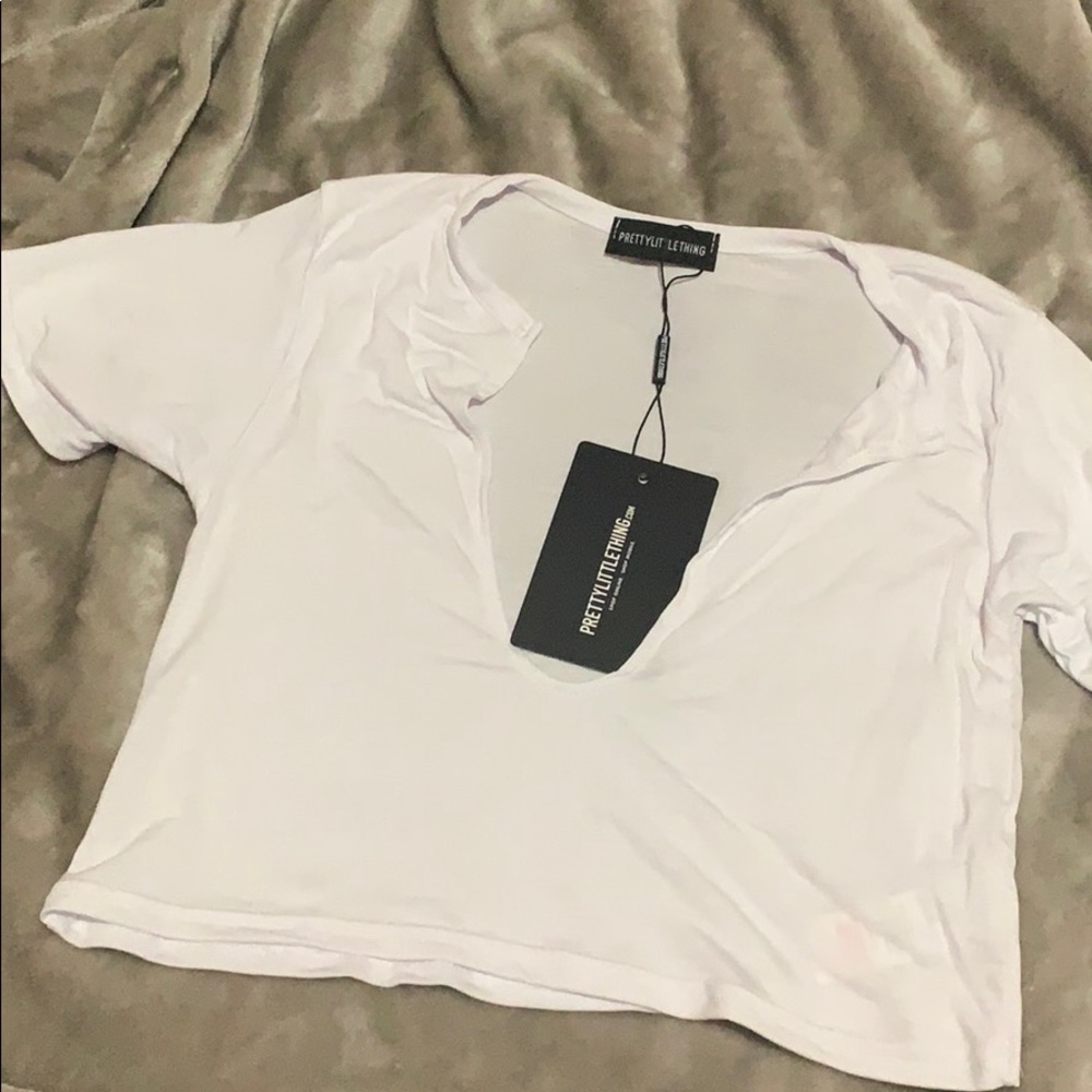 Basic plain white cropped tee